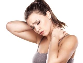 Nwatakịrị nwanyị ahụ nwere osteochondrosis nke olu