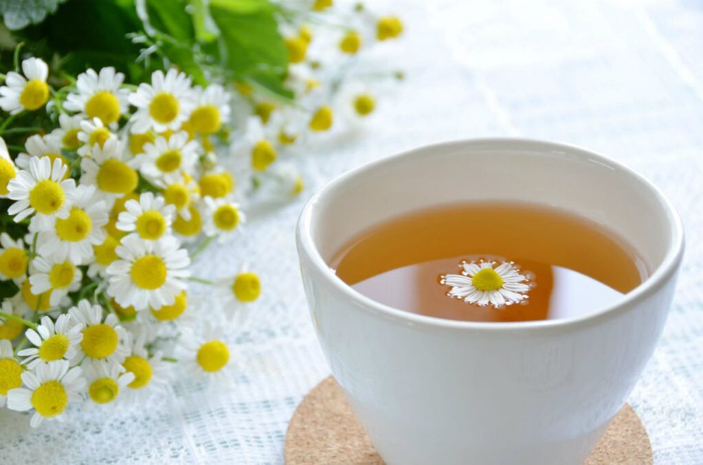 Chamomile decoction na-ebelata ma na-ebelata hypertonicity muscle na thoracic osteochondrosis.