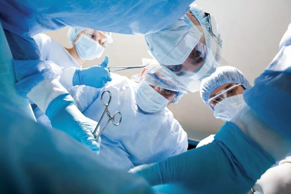 Maka mgbagwoju anya thoracic osteochondrosis, a na-awa ahụ